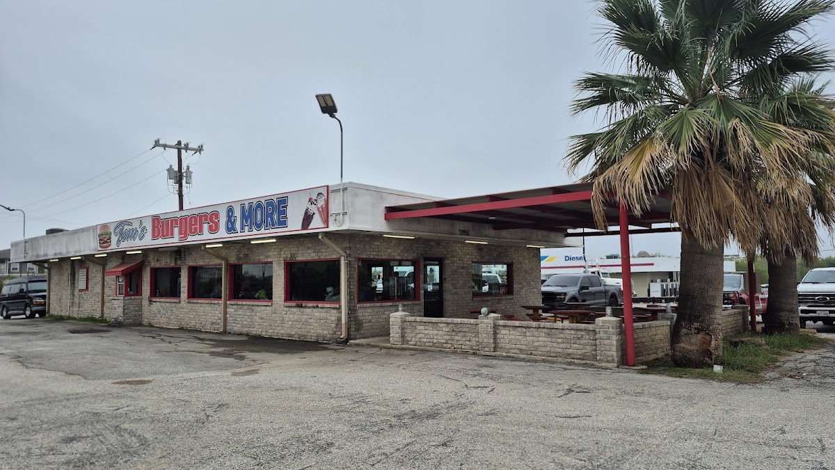 Tom's Burgers & More